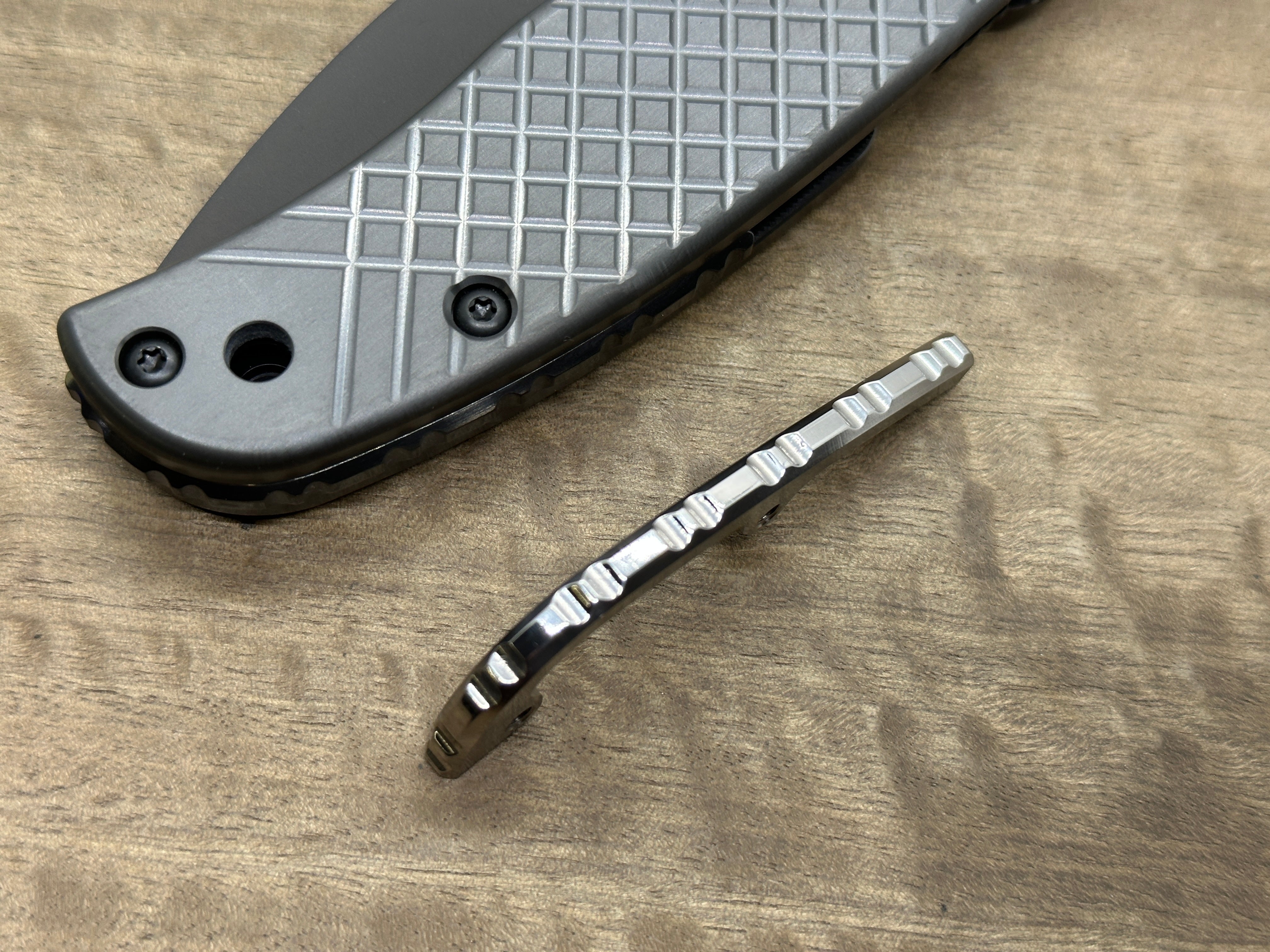 Titanium Gear BACKSPACER for Spyderco SHAMAN MetonBoss